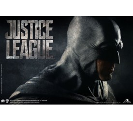 Queen Studios Life-size Batman Bust Captures Ben Affleck’s 60 cm